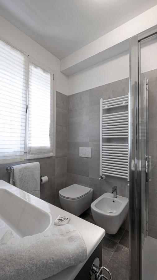 Maisonette Modena Park Luaran gambar