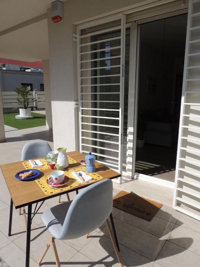 Maisonette Modena Park Luaran gambar